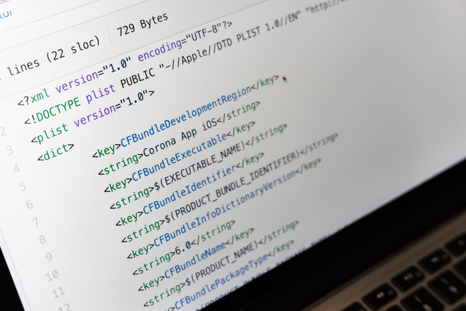 GitHub Actions 워크플로 실행 화면과 배포 파이프라인 터미널